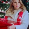 A Cozy Christmas Inn Erika McNicoll Coat