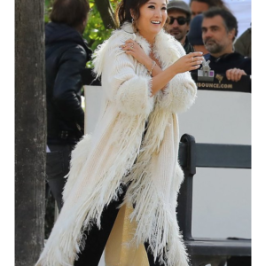 Emily_In_Paris_Ashley_Park_Fur_Collar_White_Coat