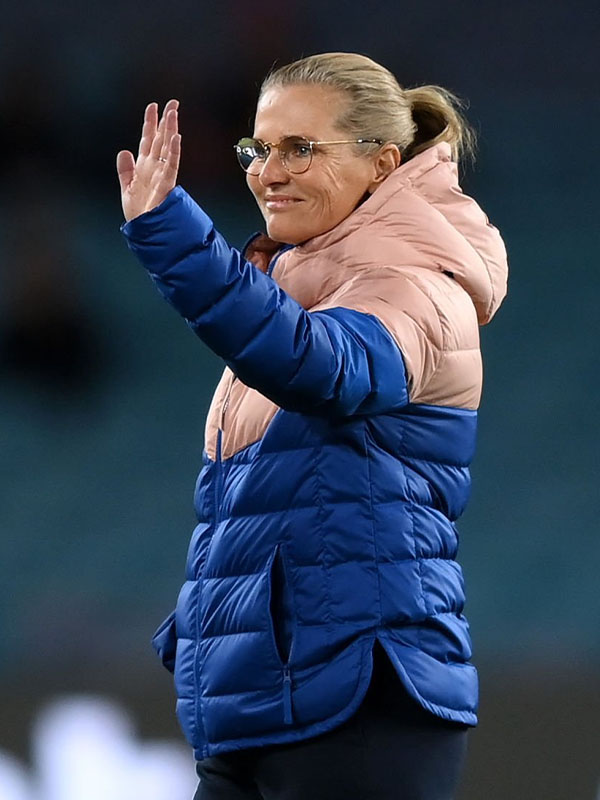 England Lionesses Puffer Jacket - Image 2