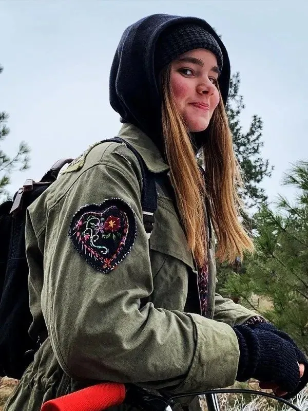 Jurassic World Dominion Maisie Lockwood Jacket - Image 3