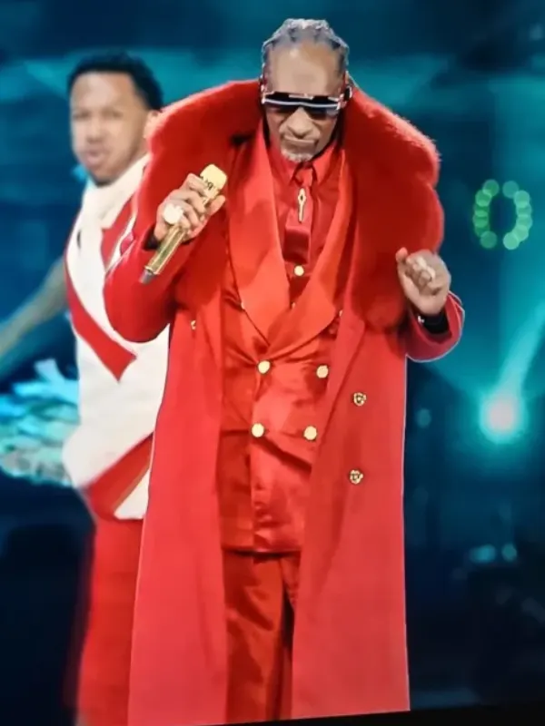 Halftime Show Christmas 2025 Snoop Dogg Fur Coat Red