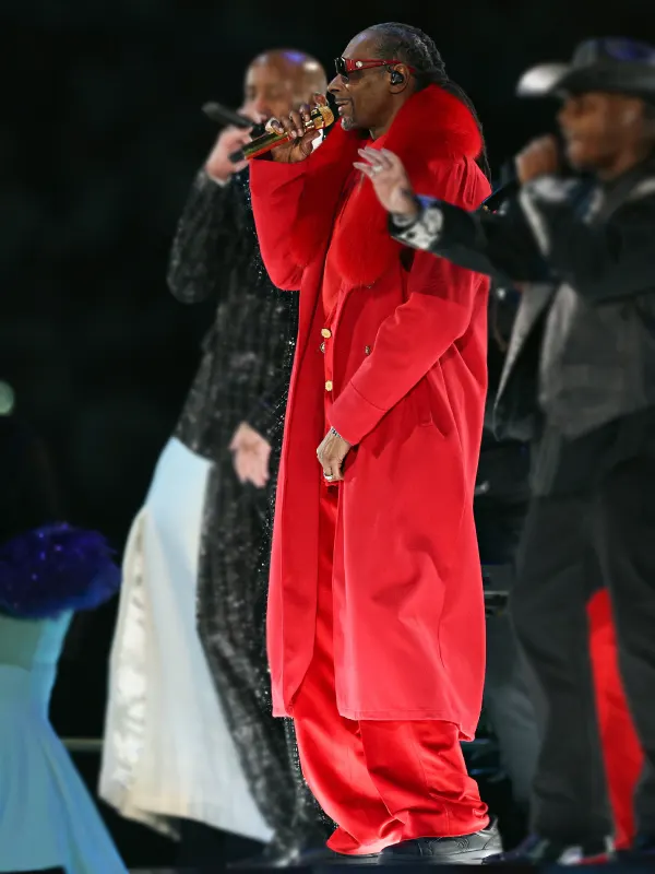 Halftime Show Christmas 2025 Snoop Dogg Red Coat