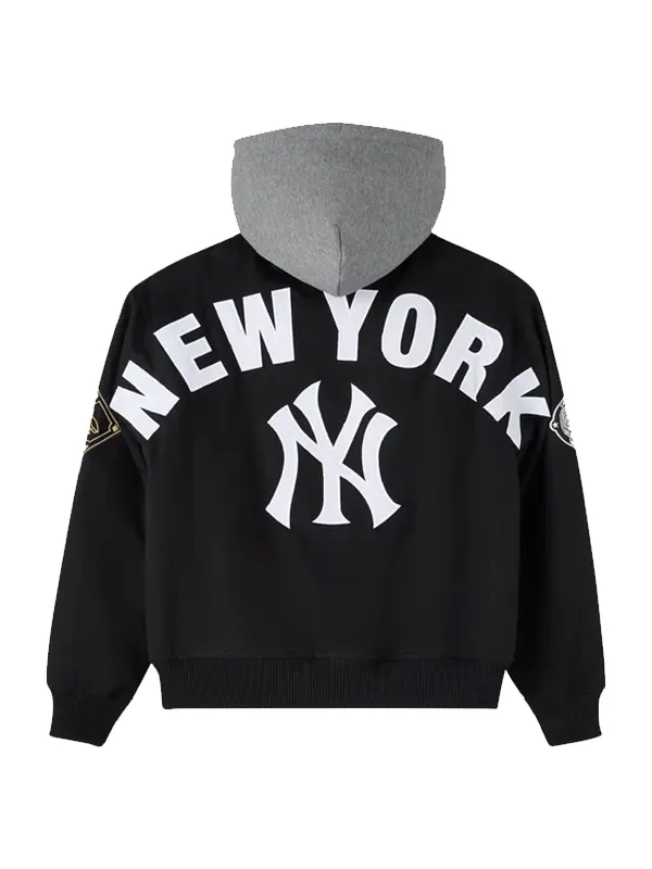 New York Yankees Insulated Twill Bomber Jacket - Image 2