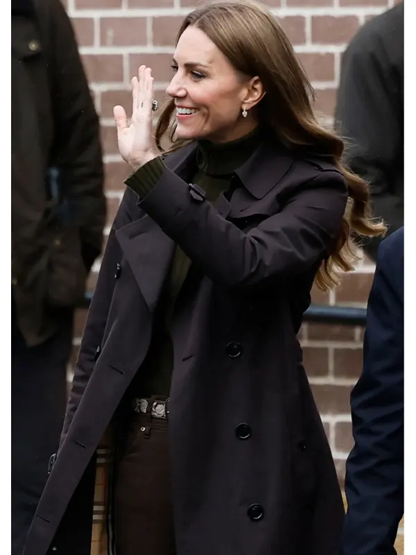 Catherine Princess of Wales Burberry Trench Coat - Image 2